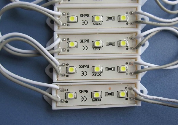 LED模組一般用什么膠水？